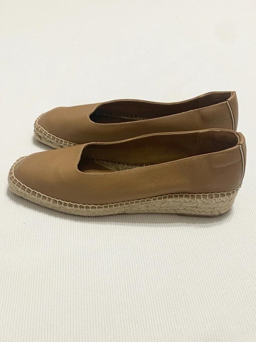 Everlane Caramel Tan Leather Espadrille Slip-On Flats